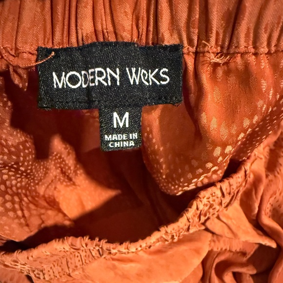 Women's Rust Ensemble - Picture 3 of 5